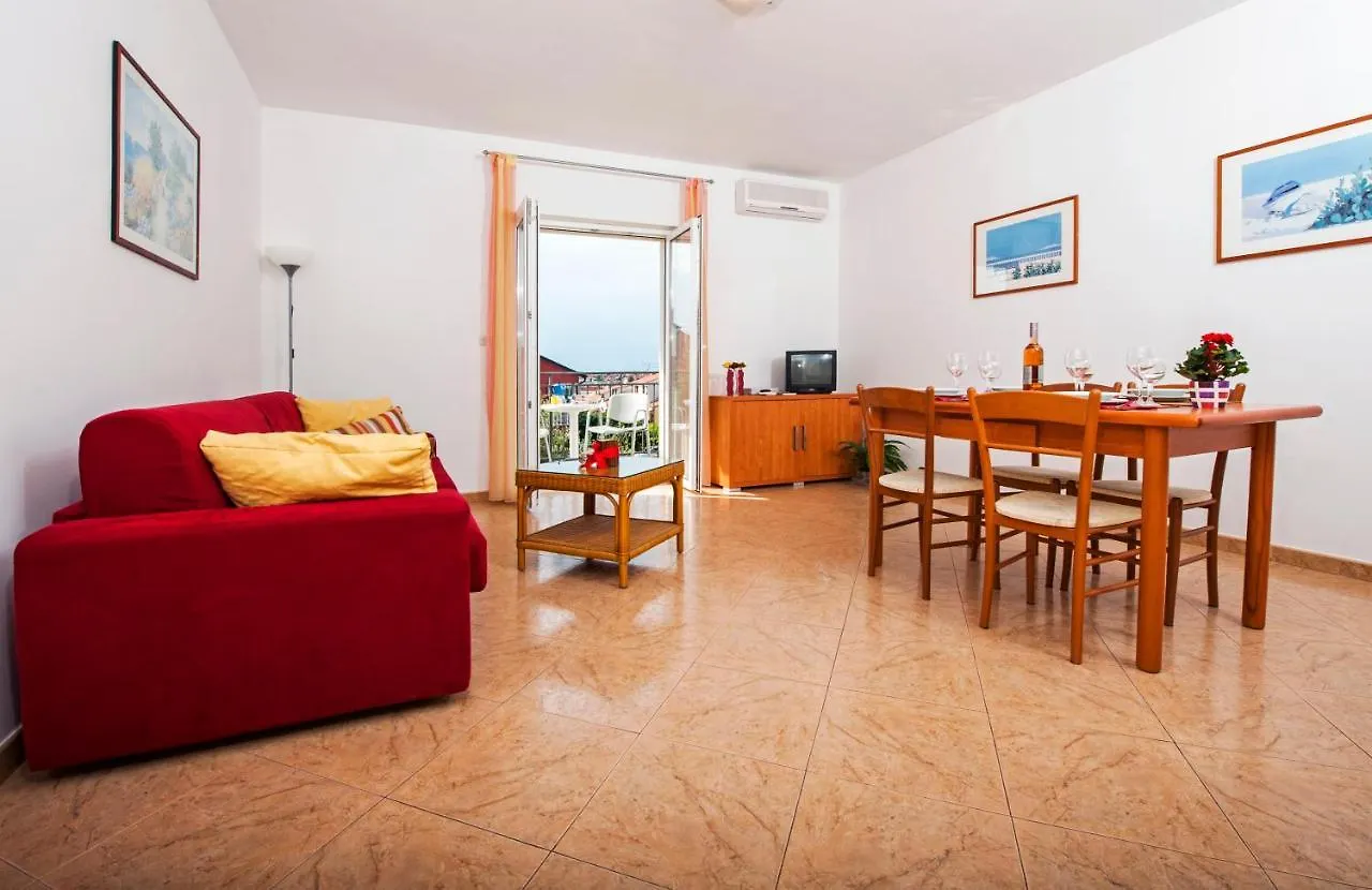 Apartments Bella B Rovinj 0*,